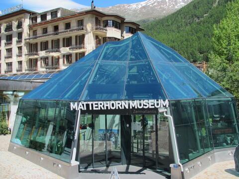 Besuch im Matterhorn Museum